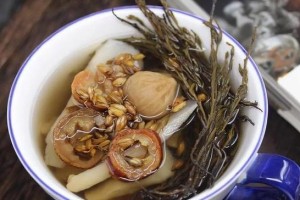 掌握黄金草修剪技巧，让花园更美丽